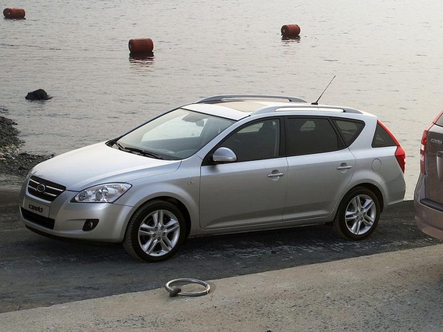 Kia cee&rsquo;d Sporty Wagon 2008 года  (фото 1 из 3)